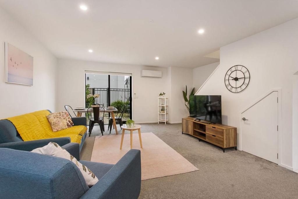 Light & Spacious 2Bdrm Townhouse Off Street Park Κράισττσερτς Εξωτερικό φωτογραφία