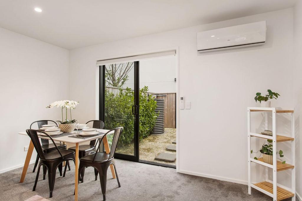 Light & Spacious 2Bdrm Townhouse Off Street Park Κράισττσερτς Εξωτερικό φωτογραφία