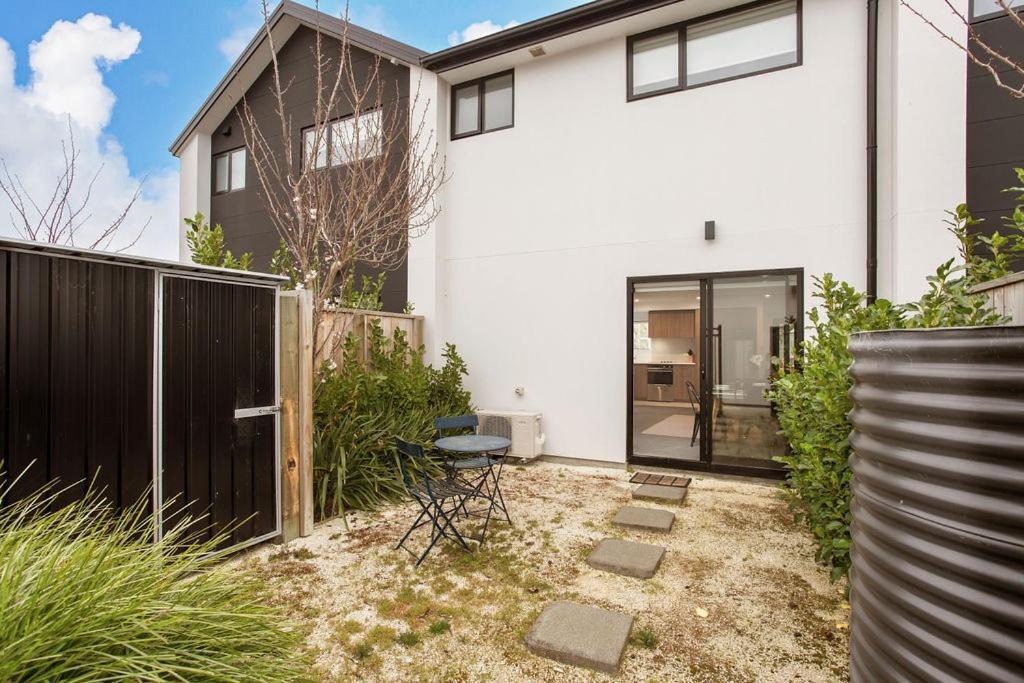Light & Spacious 2Bdrm Townhouse Off Street Park Κράισττσερτς Εξωτερικό φωτογραφία